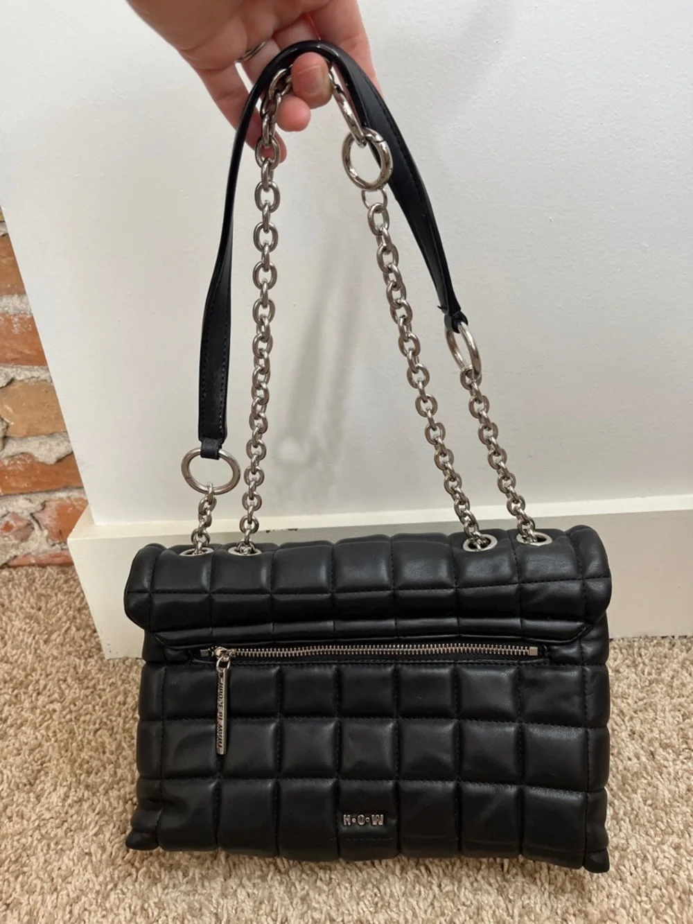 HOUSE OF WANT HOW Black Vinyl Quilted Purse with Chain Handle